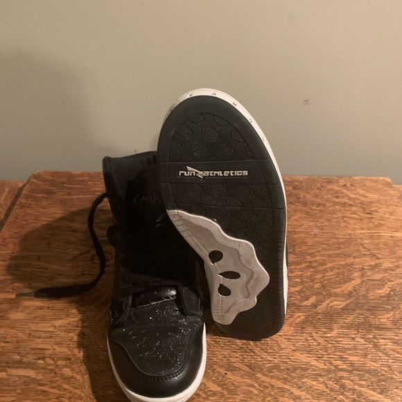 Pastry Glam Pie Glitter Dance Shoes - Picture 2 of 6